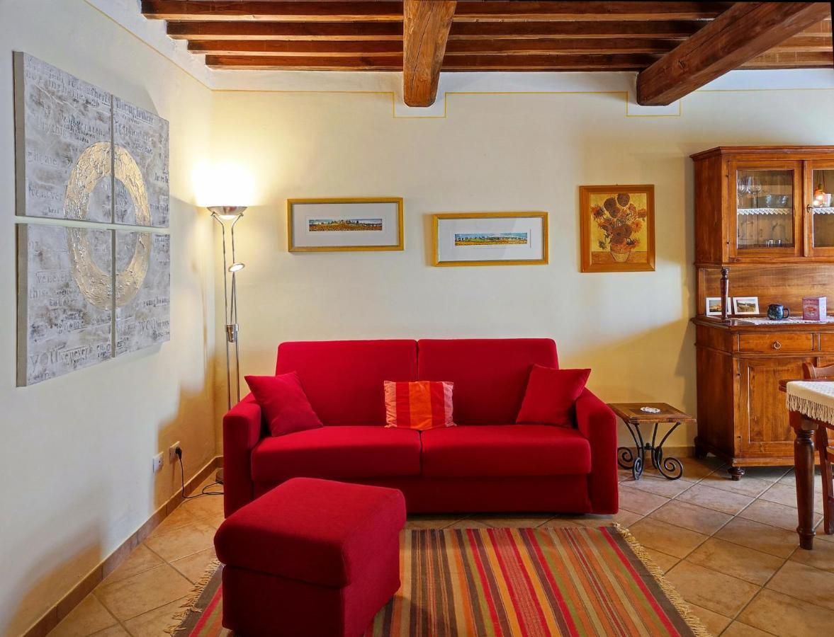 I Girasoli San Gimignano Apartments Bagian luar foto