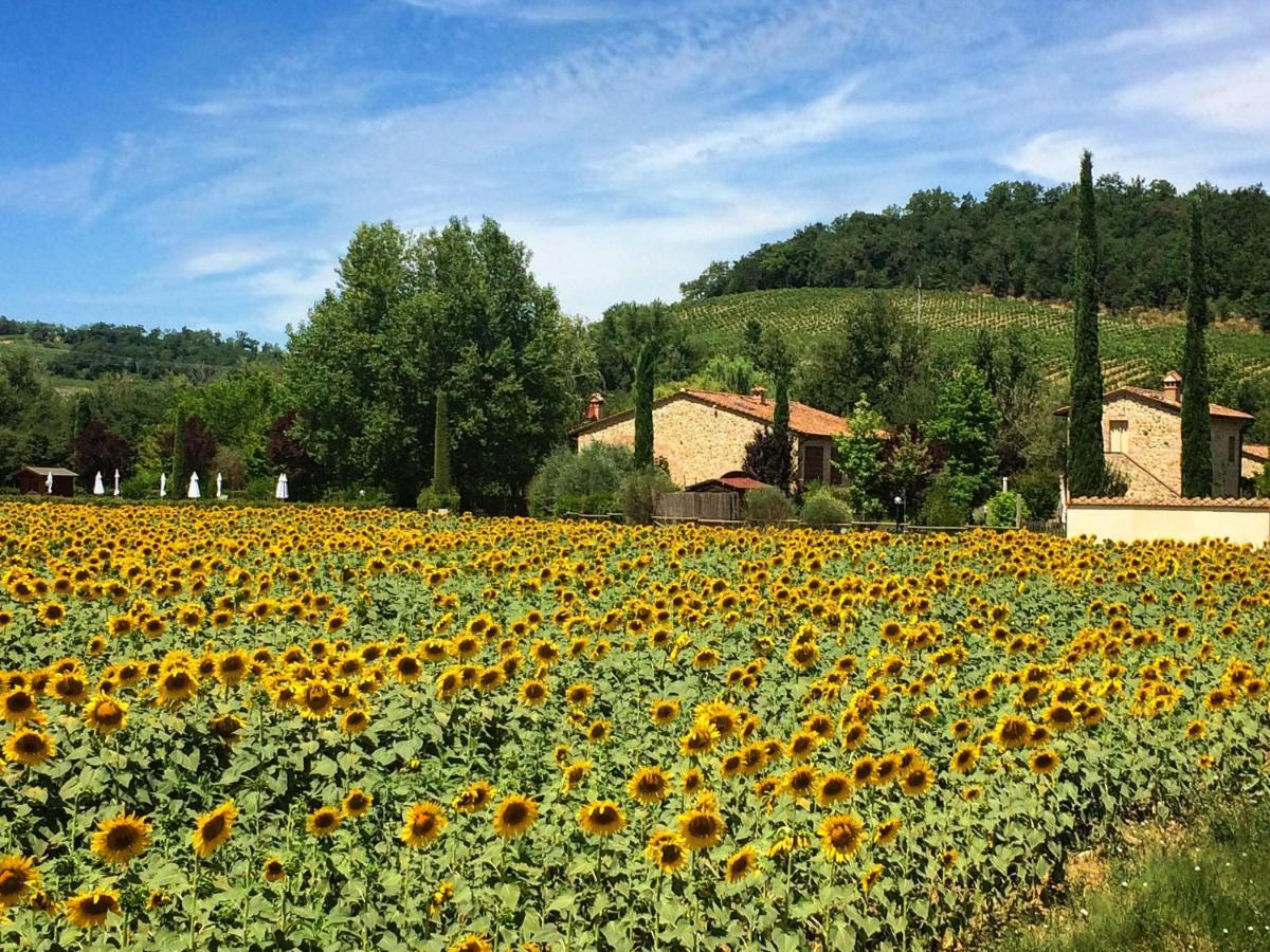 I Girasoli San Gimignano Apartments Bagian luar foto