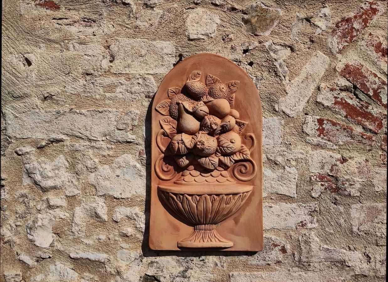 I Girasoli San Gimignano Apartments Bagian luar foto
